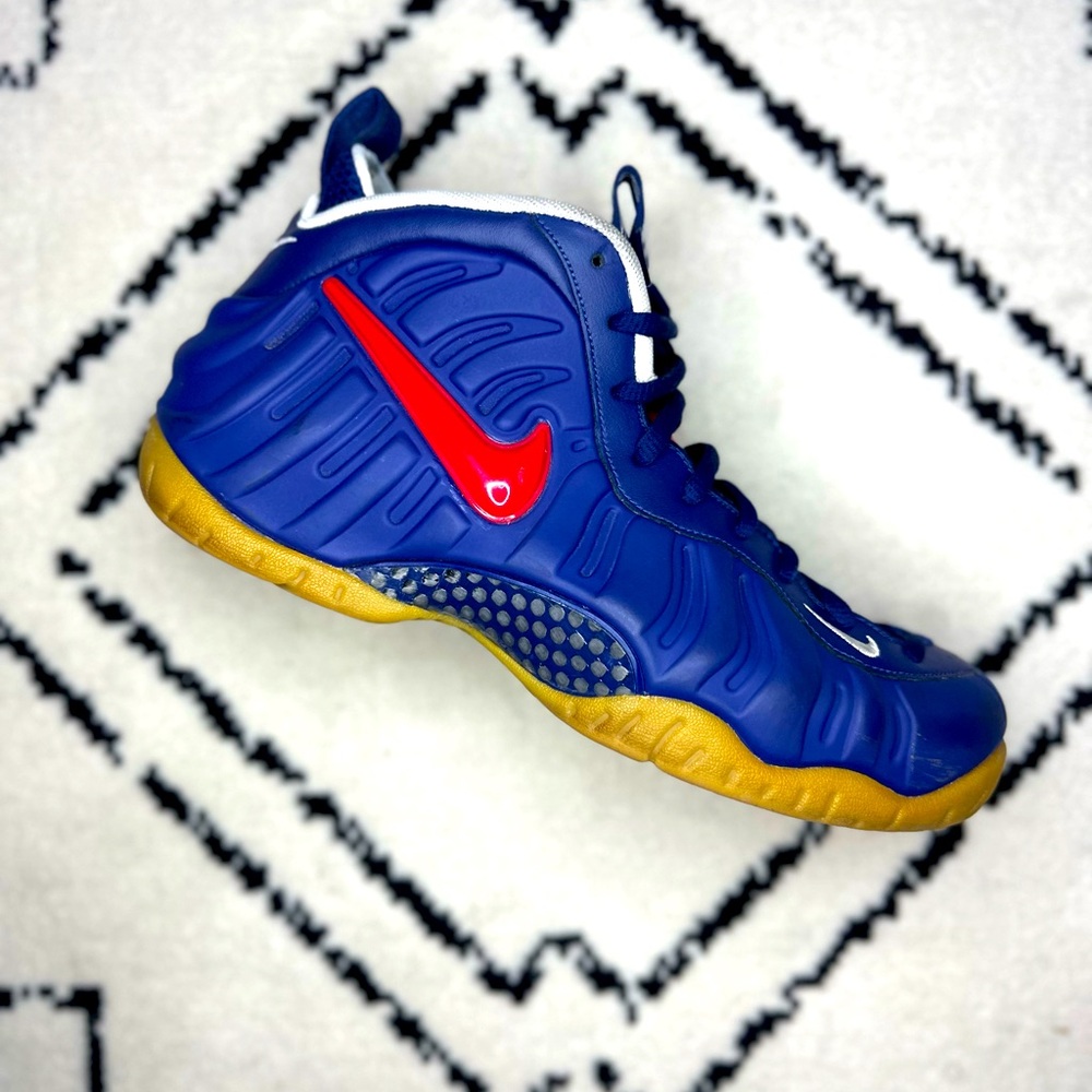 Men's Nike Air Foamposite Pro Blue Void University Red Size 9.5